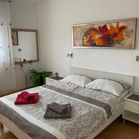 Apartment Dragan Sveti Filip i Jakov
