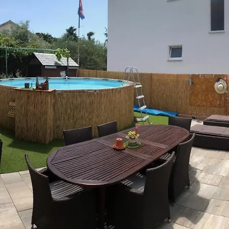 Apartment Dragan